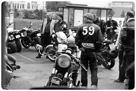 Welcoming all who share our passion for motorcycles, cars and rock 'n' roll since 1938! PEOPLE @ ACE CAFE LONDON | England-Tour 2013 | =RetroTwin ...