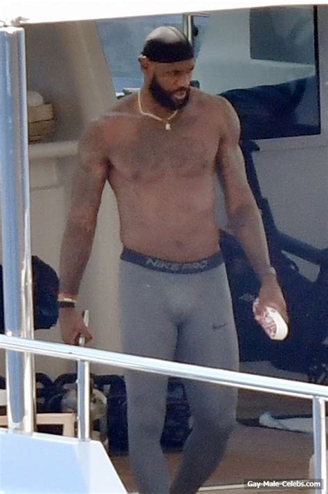 Free Lebron James Shirtless And Bulge On A Yacht The Men Men