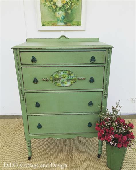 Dds Cottage And Design A Vintage Green Dresser And A Napkin