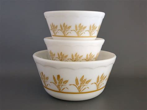 Vintage Hazel Atlas Golden Wheat Mixing Bowls By EightMileVintage