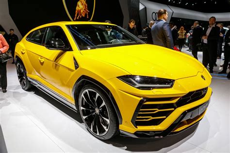 V8, 4.0 l, 820 ps, 1000 nmmore information about this urus: Alle Neuheiten von Genf Das Lamborghini-SUV legt los: Der ...