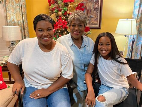 Kellie S Williams Reunites With Tv Mom On Set Of Daughters New Film