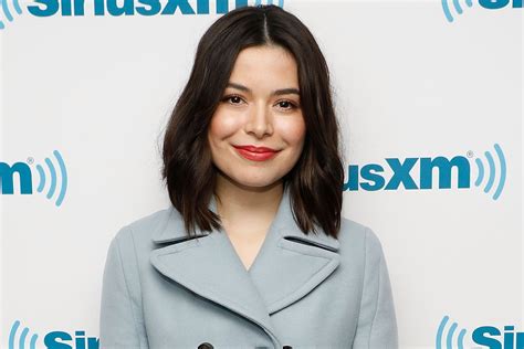 Miranda Cosgrove Recall Bus Crash That Left Her With A Hole In Her Leg