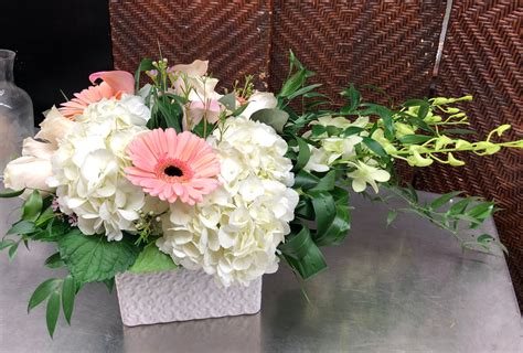 Send flowers to the service of mary love jones. Lynett Funeral Home Florist - Woodbridge Florist: Floral ...