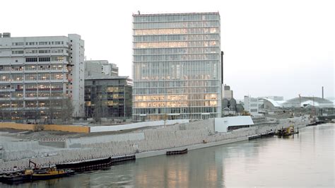 76 yorum, makale ve 12 resme bakın. Asklepios 8, Office Building on the Novartis Campus, Basel ...