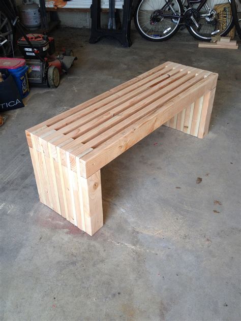 In order to get a professional result, fill the holes and the gaps with wood filler and let it dry out for a few hours. Ana White | Slat Bench - DIY Projects
