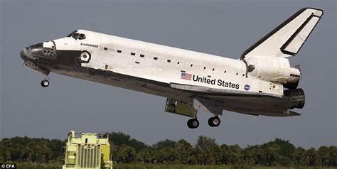 Space Shuttle Endeavour Lands Back On Earth Daily Mail Online