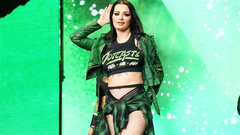 Saraya Discusses Being A Veteran In Aew And Working With Skye Blue