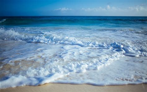 Download Wallpaper 3840x2400 Beach Sand Waves Surf 4k Ultra Hd 1610