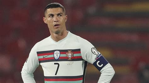 Qatar 2022 How Cristiano Ronaldo Behaves In Portugals Dressing Room