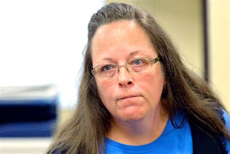 Former Kentucky Clerk Kim Davis Can Be Sued For Refusing To Issue Same Sex Marriage Licenses