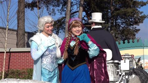 Elsa Anna Frozen Disneyland