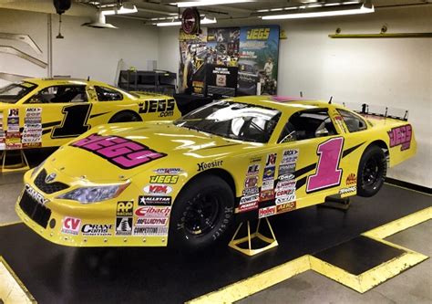 Coughlin Goes Pink For Breast Cancer Awareness At Winchester Teamjegs