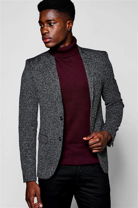 These mens designer clothes are available in distinct varieties starting from trendy, casual ones to formal clothes to wear in your office or workplace. The 10 Best Sites With Affordable Men's Clothing Brands ...