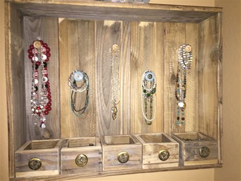 My Jewelry Display Made From A Pallet Jewellery Display Furniture Decor