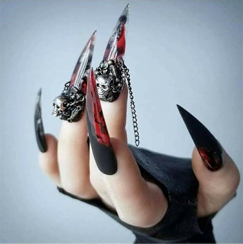 Pin By Linda Gaddy On Skulls In 2020 Stiletto Nails Designs Black Stiletto Nails Stiletto