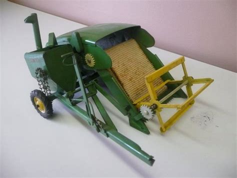 Vintage 1950s John Deere Pull Type Combine Made In Usa Appears To