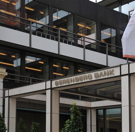 The bank has never changed its legal identity or name and is still owned by a descendant of the original founders. Berenberg Bank wird zu einer Investmentbank - WELT