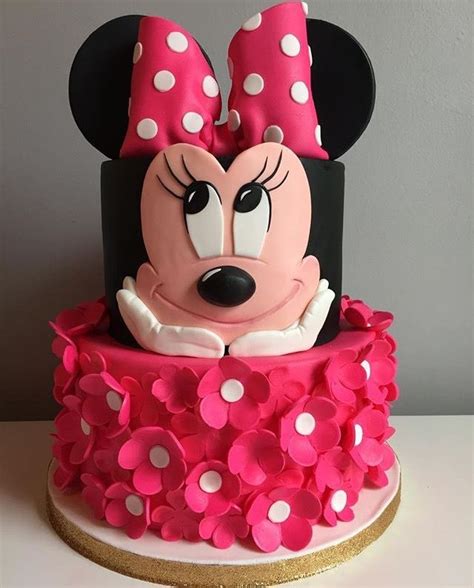 Pin By Fabienne On Minnie Mouse Cake Minnie Mouse Birthday Cakes
