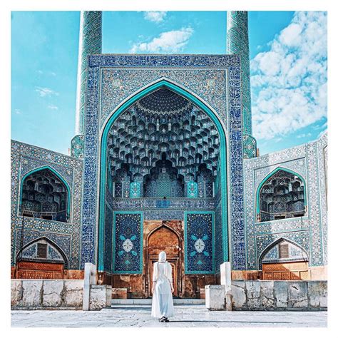 Tag Someone Who Needs To See This Beautiful Mosque In Esfahan Iran The Shah Mosque Is The