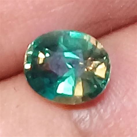 066ct Excellent Luster Beautiful Natural Green Alexandrite Loose