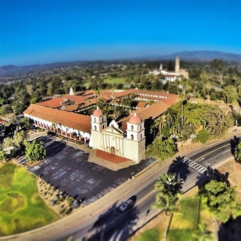 Unique View Of The Santa Barbara Mission Santa Barbara Mission