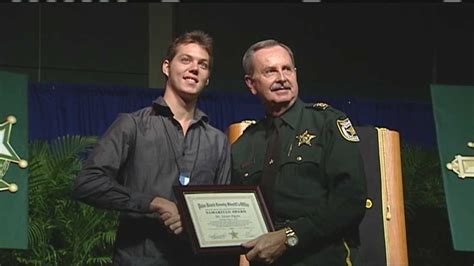 Steven Pippin Being Hailed As Hero For Saving Life Of Deputy