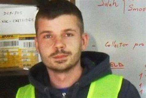 isis shocking photo shows croatian man decapitated warning disturbing