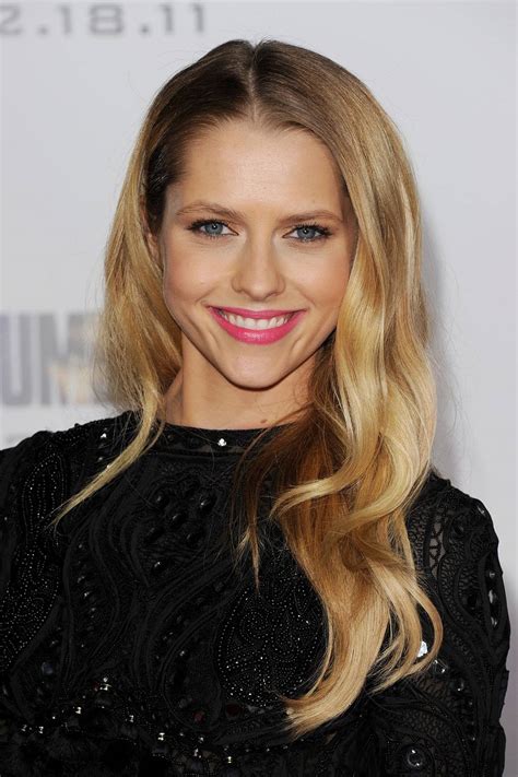 Teresa Palmer Best Beauty Hair And Makeup Looks Glamour Uk