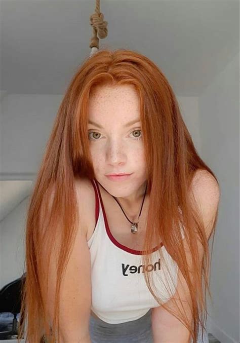 Natural Redhead Beautiful Redhead Redheads Freckles Hair Color
