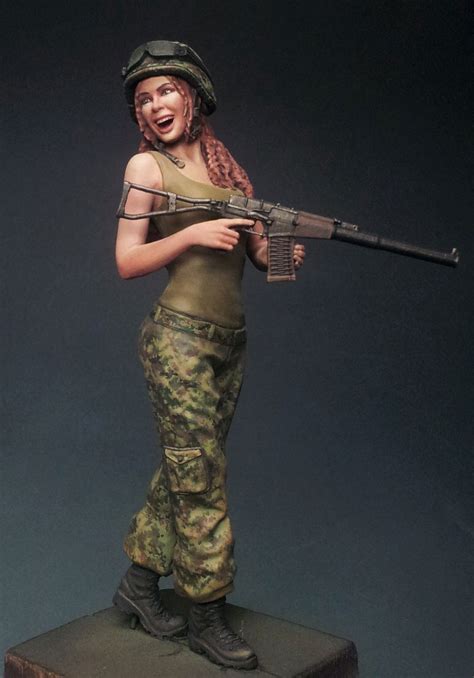 116 Scale Modern Female Soldier Miniatures Unpainted Resin Model Kit