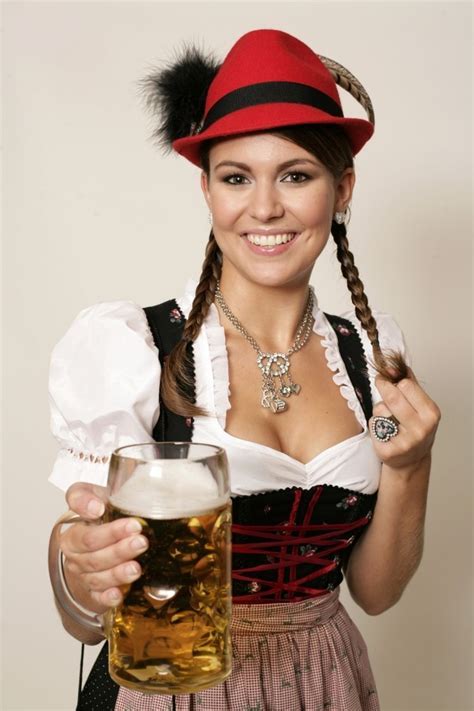 german girls german women octoberfest girls octoberfest beer oktoberfest outfit estilo