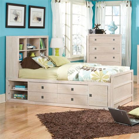 How do you achieve the perfect balance of clothes and storage furniture? Bright Teen Bedroom Set | Tuscan bedroom furniture