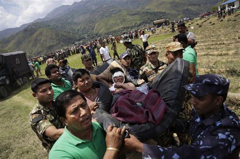 Nepal Villages Cut Off By Earthquake Wait For Aid As Death Toll Passes 4000 The New York Times