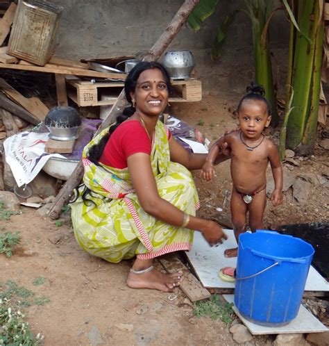 Bildet Mennesker Jungel Barn Baby Mor Tinning Kultur India