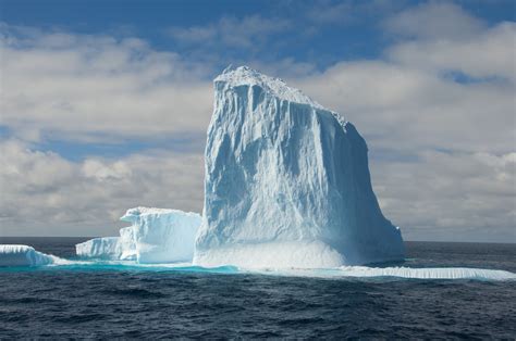 How Many Icebergs Are There In Antarctica