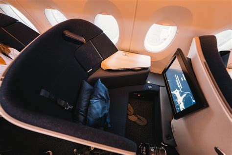 Review Finnair A350 900 Business Class — No Recline Seat