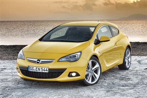 2013 Opel Astra Gtc Hd Pictures