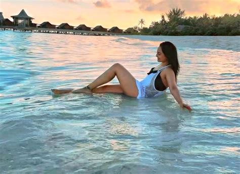 Sonakshi Sinha Holidays In Maldives Poses In Her Happy Place In A Lacy Swimsuit Bollywood