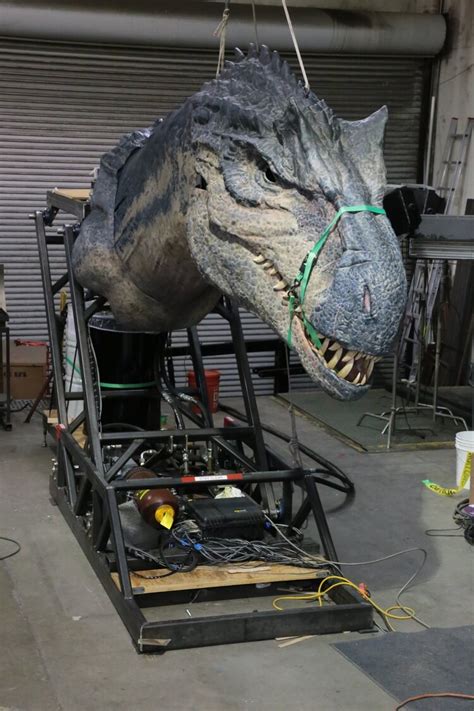 Lucca ☀️ On Twitter New Photos From The Battle At Big Rock Adult Female Allosaurus Animatronic