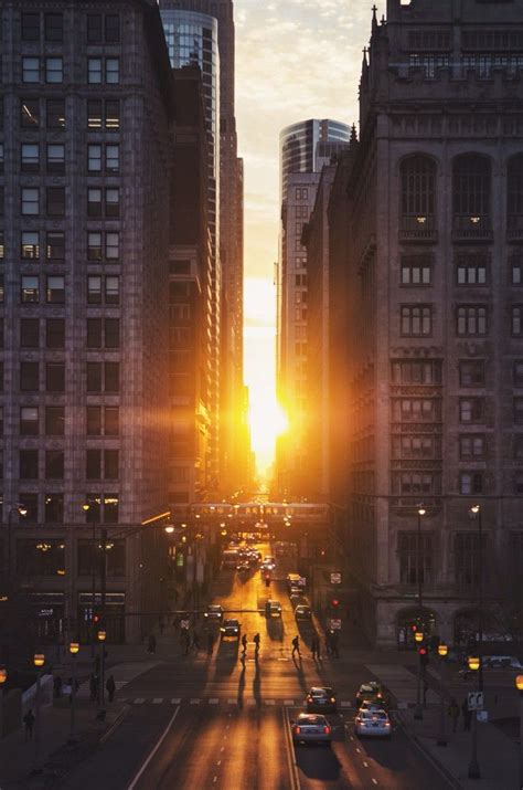 Chicagohenge The Day The Sunset Aligns Perfectly With Chicagos East