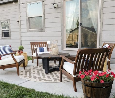 Patio Makeover On A Budget Patio Furniture Layout Outdoor Patio