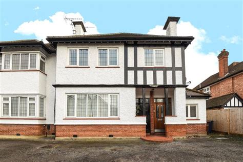 Homes For Sale In Nower Hill Pinner Ha5 Buy Property In Nower Hill