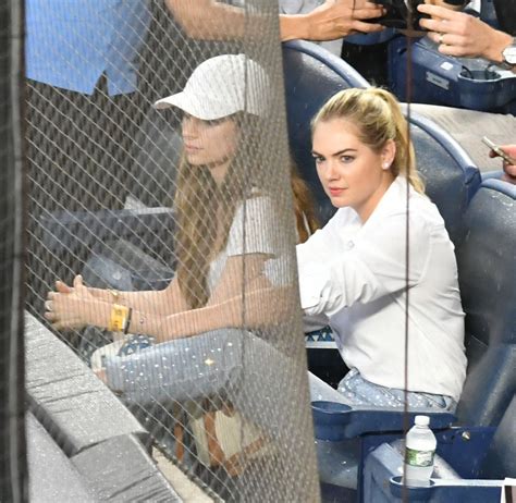 Kate Upton At New York Yankees Vs Houston Astros Game In New York 0624