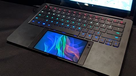 Razer Wants To Turn Your Smartphone Into A Gaming Laptop With The Crazy