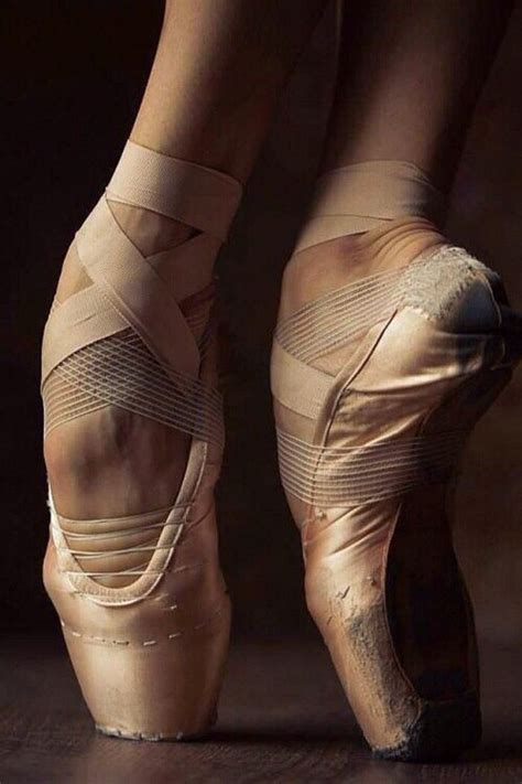 Les Merveilleuses Pointes De Danse Classique Archzinefr Ballet Beautiful Ballet Feet