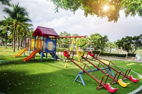 Pick the best mulch for blueberries. 5 Best Mulch For Children's Playground - A Green Hand