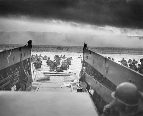 Incredible Images Of Allied Troops Storming Beaches Of Normandy On D