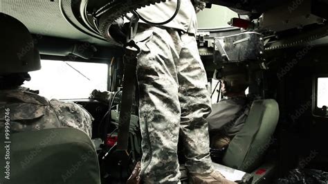 Shot Of Soldiers In A Humvee Including The Turret Gunner Vídeo De
