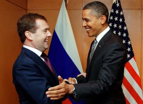 Obama Et Medvedev Jugent Le Traité Nucléaire Start Historique
